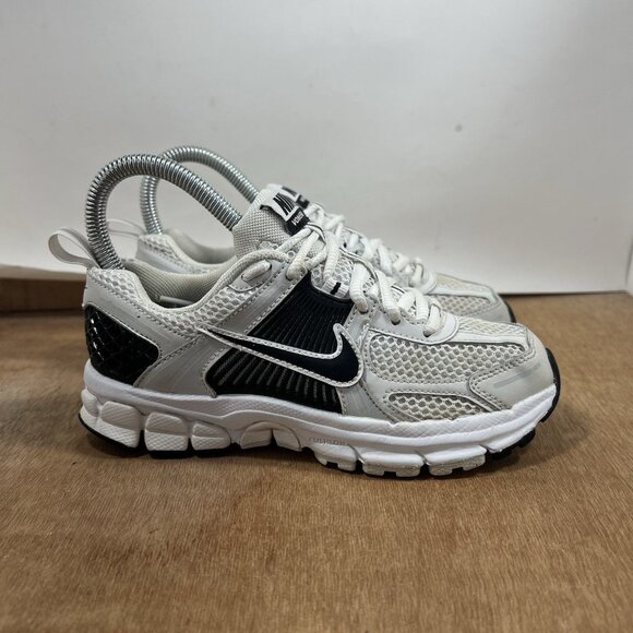 Nike Air Zoom Vomero GS Youth Size White Black Casual Shoes